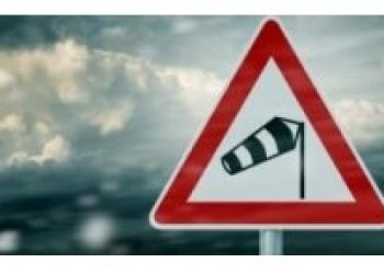 ALERT POGODOWY: SILNY WIATR! OSTRZEŻENIE!