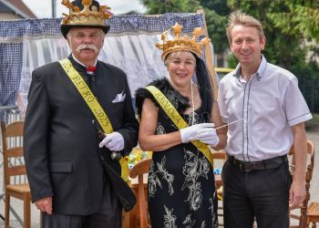 RETRO PIKNIK Z MYŚLĄ O SENIORACH