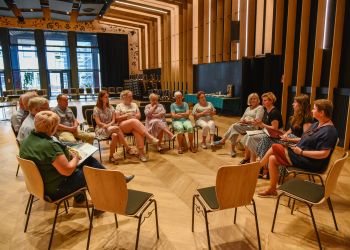 SPOTKANIE DYSKUSYJNE Z SENIORAMI