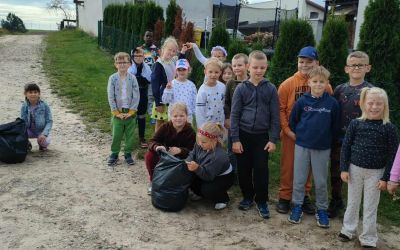SP W CZAPIEWICACH: Sprzątanie Świata 2025