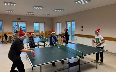 SP CZAPIEWICE: Mikołajkowy Turniej Tenisa Stołowego