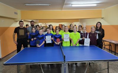 SP BRUSY NR 1: Gminne Igrzyska Młodzieży Szkolnej w tenisie stołowym dziewcząt