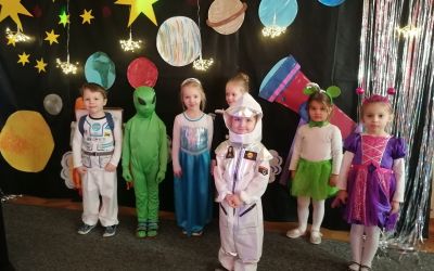 PRZEDSZKOLE NR 1 W BRUSACH: KOSMICZNY BAL