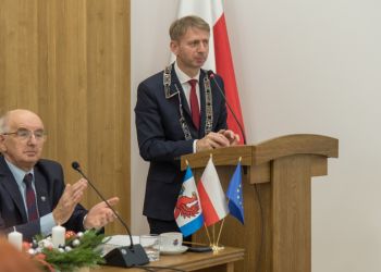 REKORDOWA KWOTA NA INWESTYCJE W 2025 ROKU – RADNI JEDNOGŁOŚNIE ZATWIERDZILI BUDŻET GMINY BRUSY