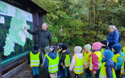 PRZEDSZKOLE NR 1 W BRUSACH: Zuchy i Motyle z Przedszkola nr 1 w Brusach na wycieczce w Lasce