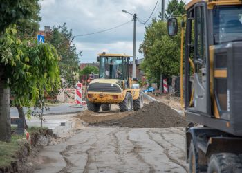 DOJAZD NA PARKING PRZY UM BRUSY - PRZEZ PLAC TARGOWY