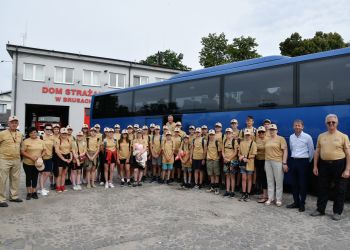 MŁODZIEŻ Z OSP WYRUSZYŁA NA OBÓZ SZKOLENIOWY W WAMBIERZYCACH