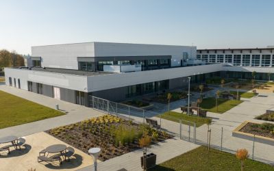 BUDOWA HALI SPORTOWO - WIDOWISKOWEJ W BRUSACH