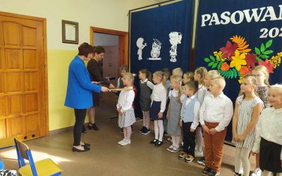 SP LUBNIA: Pasowanie uczniów Szkoły Podstawowej im. TOW "Gryf Pomorski"