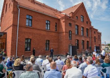 WSTĘGA OTWARCIA „STAREJ SZKOŁY” UROCZYŚCIE PRZECIĘTA