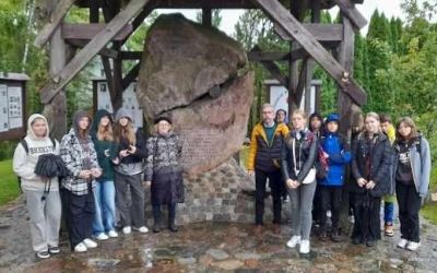 SP LUBNIA: Kaszubska wycieczka śladami Remusa oraz szlakiem Patrona szkoły w Lubni