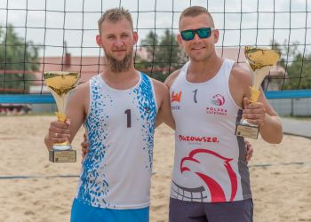 SIATKARSKIE EMOCJE W BRUSACH - TURNIEJ SIATKÓWKI PLAŻOWEJ O PUCHAR BURMISTRZA