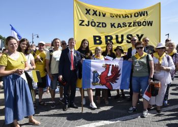 BRUSZANIE NA ŚWIATOWYM ZJEŹDZIE KASZUBÓW